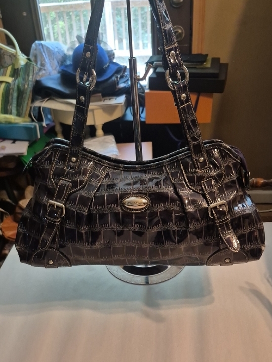 Alfred Dunner Handbags - Alfred Dunner Shoulder Bag EUC.